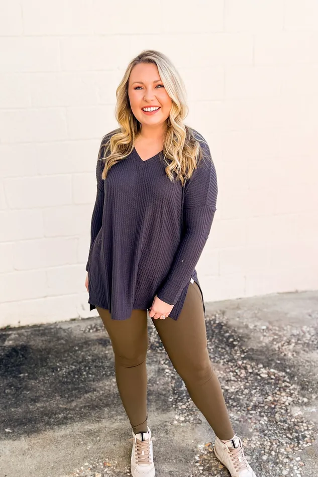 Delta Tummy Control Leggings with Pockets Olive Mono B Necklaces