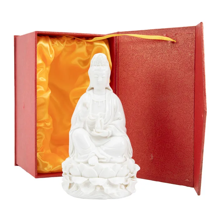 Eastern Elm Rings White Bodhisattva Kuan Yin Statue