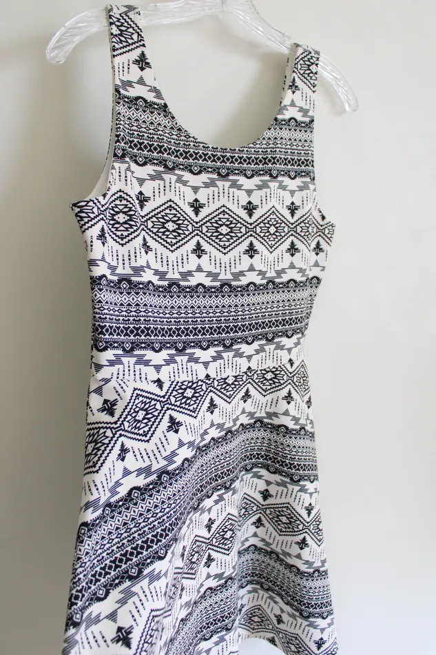 HM HM Divided Black White Aztec Skater Dress 12 Rings