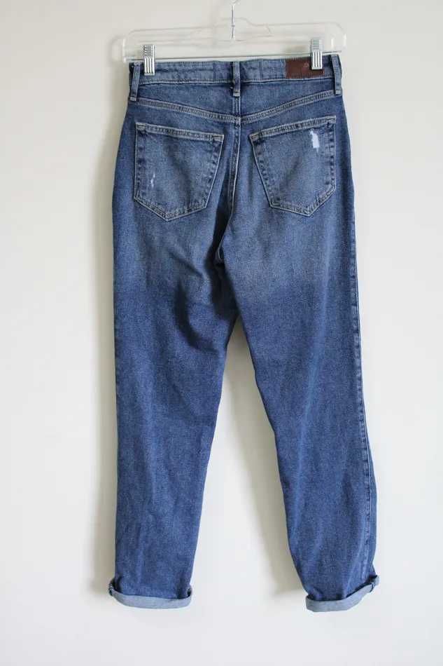 Hollister Hollister Ultra High Rise Stacked Vintage Straight Jeans 3R Earrings