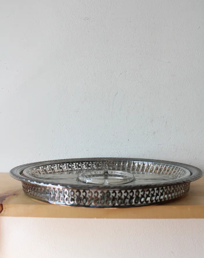 Jubilee Thrift Rings Etched Silver Charger Plate Clear Glass Divided Platter Insert Set