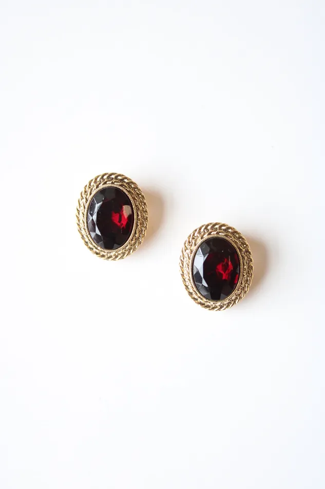 Loree Earrings Loree Oval Garnet Clip On Gold Earrings