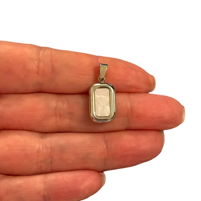Peppy Beads Necklaces Waterproof Mother of Pearl Charm Stainless Steel Rectangle Pendant Peppy Beads Necklaces Waterproof Mother of Pearl Charm Stainless Steel Rectangle Pendant