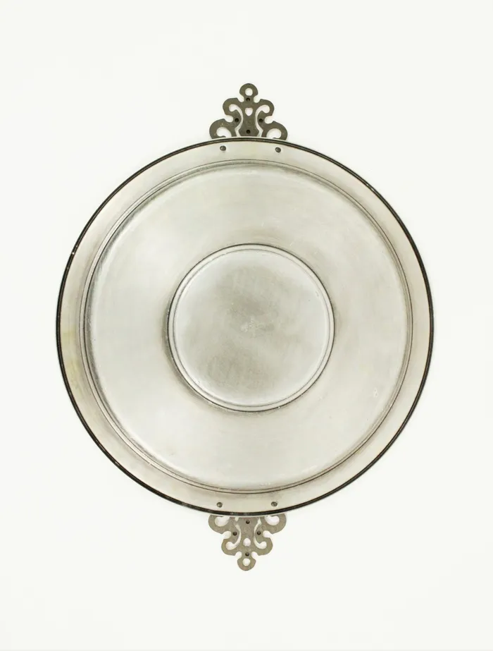 Rings Jubilee Thrift Pfaltzgraff Yorktowne Round Handled Serving Tray W Tile Metal 15 Rings Jubilee Thrift Pfaltzgraff Yorktowne Round Handled Serving Tray W Tile Metal 15