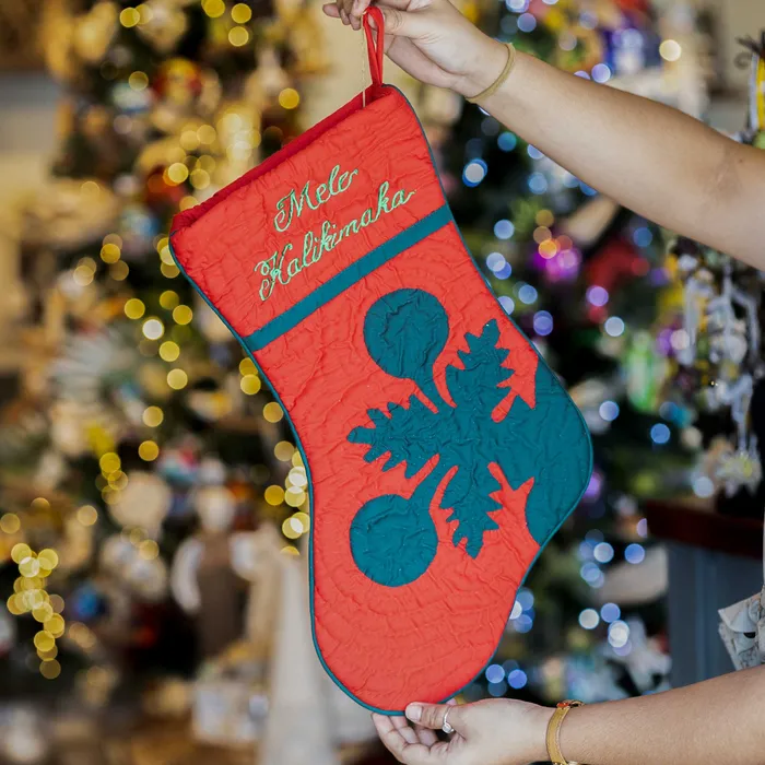 RTIMPORTS Necklaces Quilted Mele Kalikimaka Green Breadfruit Christmas Stocking