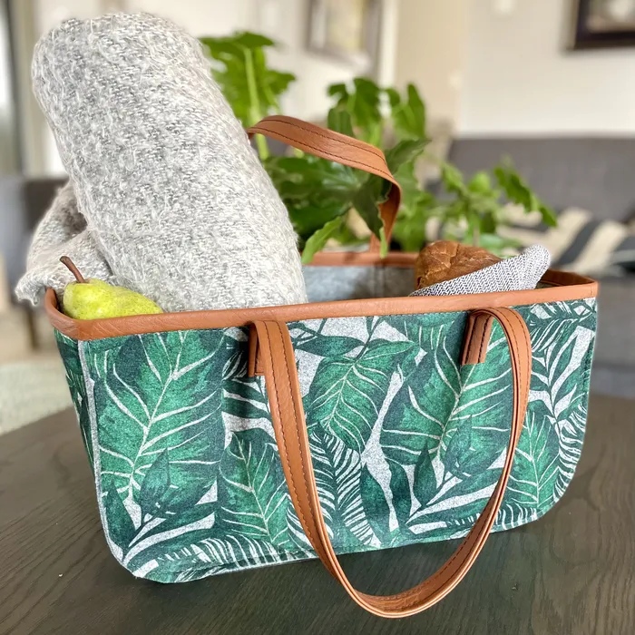 Velt Picnic Bag Botanical Leaves ECOGEM Earrings
