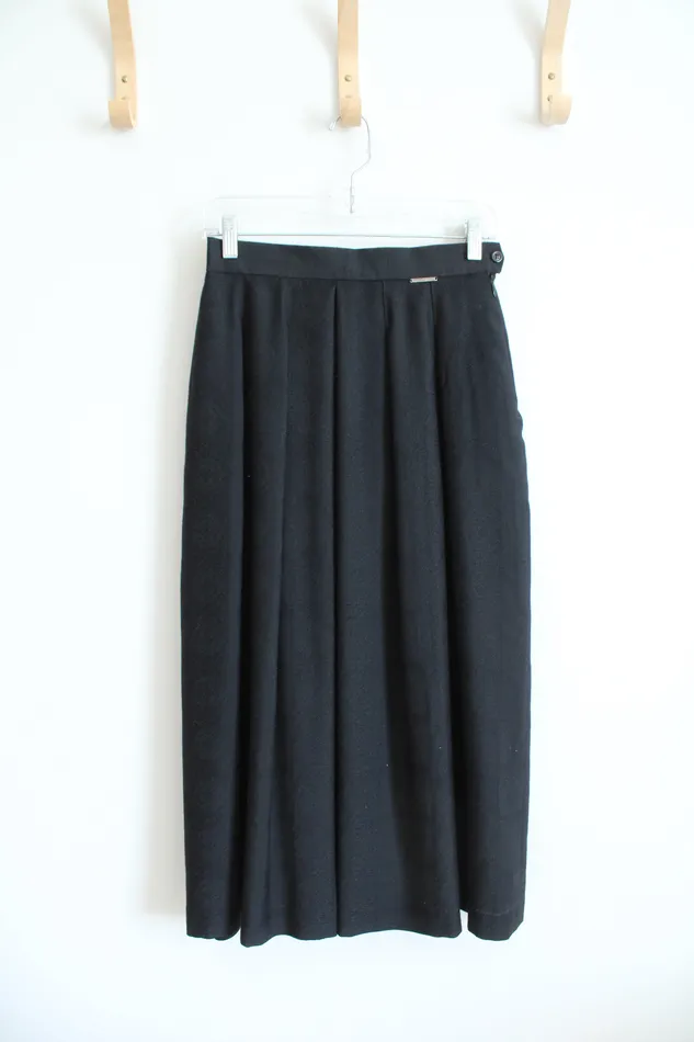 Vintage Geiger Black Pleated Skirt 38M Geiger Rings