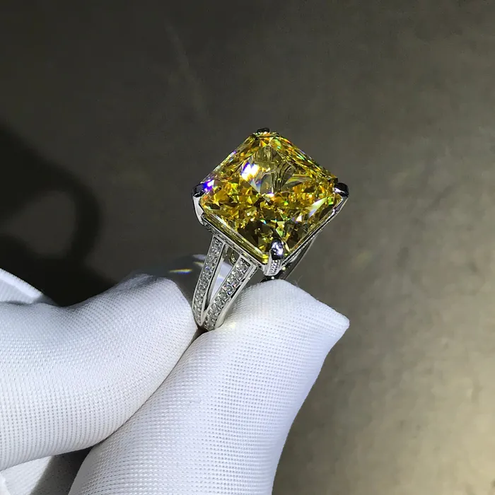 6 Carat Radiant Cut Moissanite Ring Vivid Yellow VVS 4 Prong Beadset Split Shank Leyloon Jewelry Rings