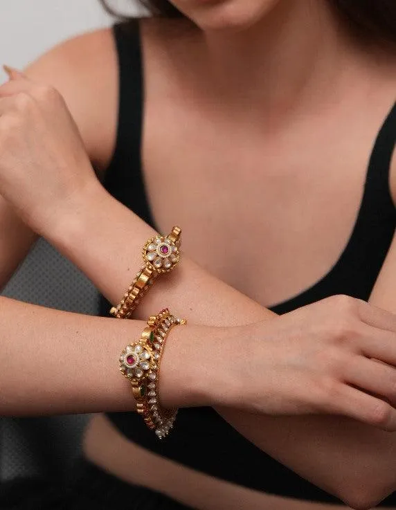 Attrangi Jigyasa Gokhru Gold Kada Bracelet with Pearl Jhaalar Sone Pe Suhaga Bracelets