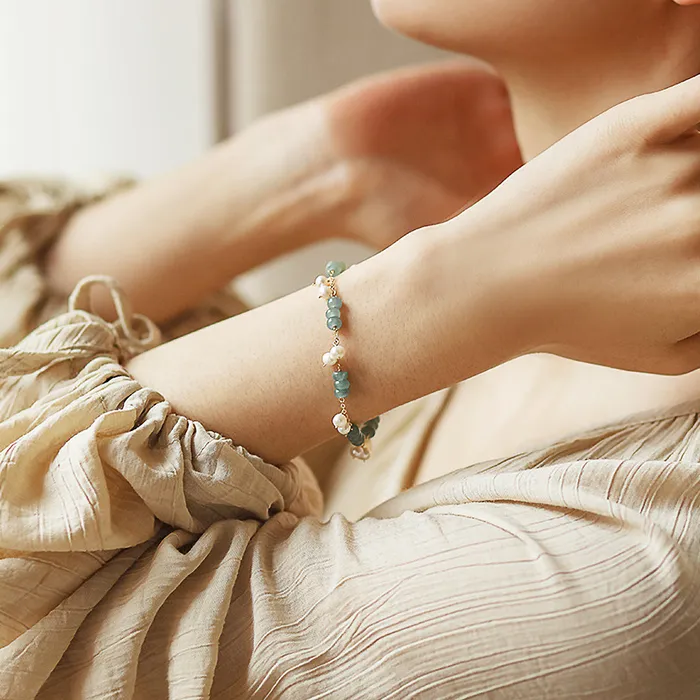 Bracelets Luxe Collection C139 Ice Blue Jade Crystal and Freshwater Pearl Bracelet Bracelets Luxe Collection C139 Ice Blue Jade Crystal and Freshwater Pearl Bracelet