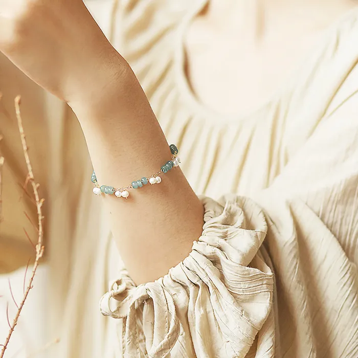 Bracelets Luxe Collection C139 Ice Blue Jade Crystal and Freshwater Pearl Bracelet