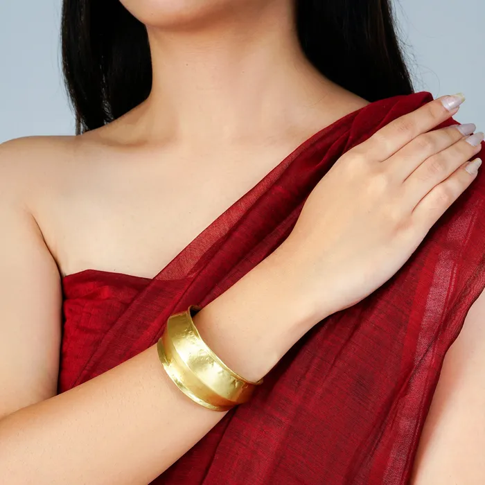 Bracelets Teejh Teejh Aaradhya Gold Cuff Bracelet Bracelets Teejh Teejh Aaradhya Gold Cuff Bracelet
