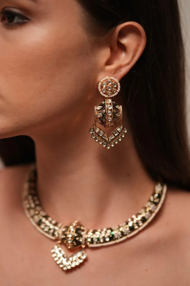 Earrings attrangi Rushi Meenakari Traditional Hasli Set