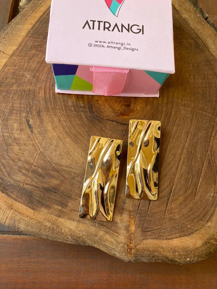Earrings Gold Digger in Dubai Earrings Attrangi