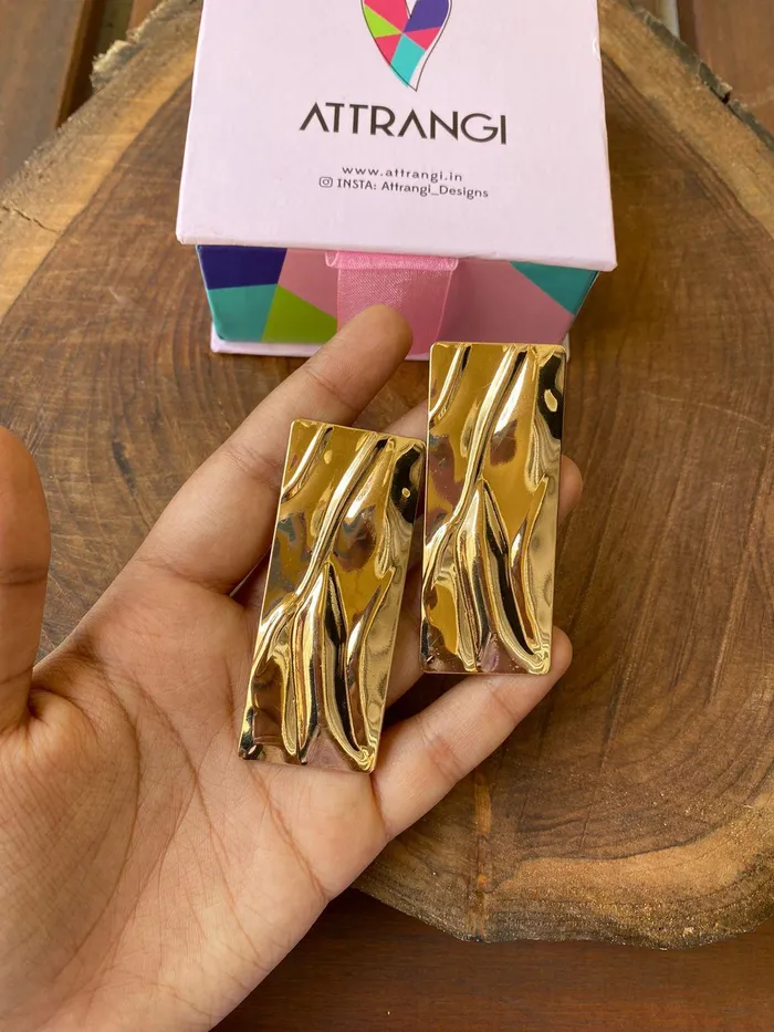 Earrings Gold Digger in Dubai Earrings Attrangi