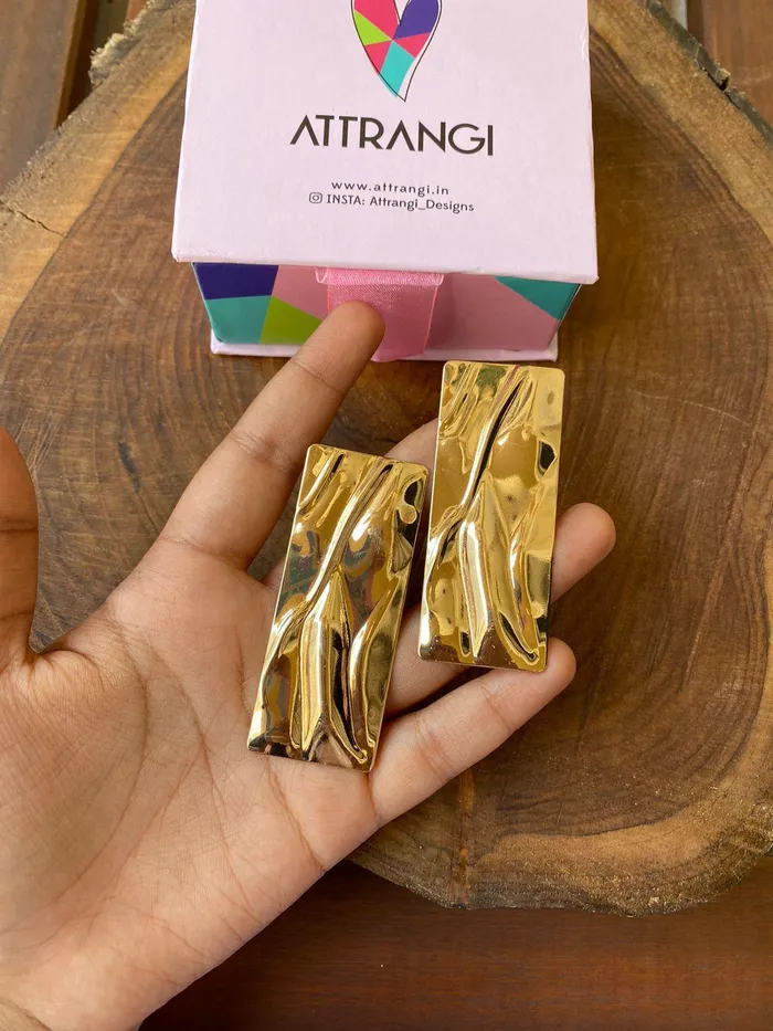 Earrings Gold Digger in Dubai Earrings Attrangi