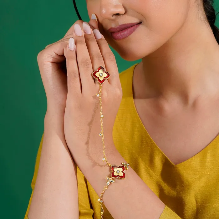 Earrings Jaadu Nagri Se Maroon Hathphool Teejh