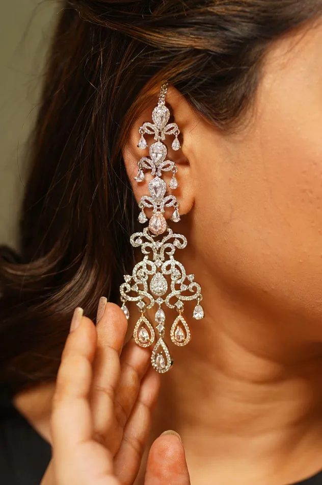Earrings JagMohini Long Diamond Earring and Tika Set Attrangi Earrings JagMohini Long Diamond Earring and Tika Set Attrangi