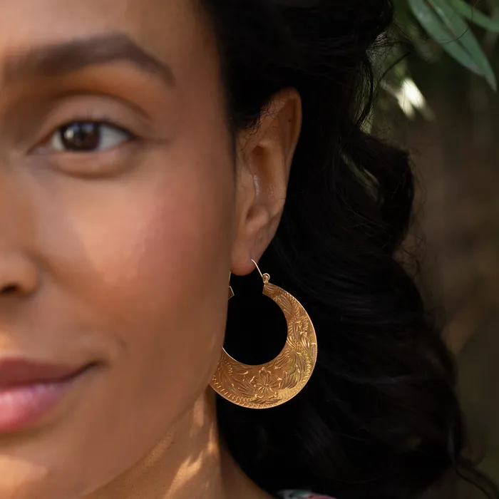 Earrings Vintage Large 14k Gold Engraved Floral Hoop Earrings
