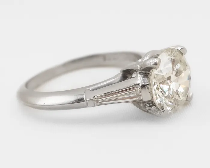 Isadoras LD Midcentury 278Carat Diamond Solitaire Rings