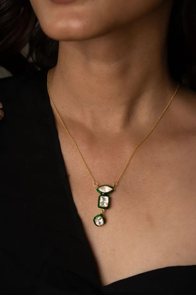 Moissanites Uncut Diamond Pendant Chain with Enamel Semi Precious Attrangi Necklaces Moissanites Uncut Diamond Pendant Chain with Enamel Semi Precious Attrangi Necklaces