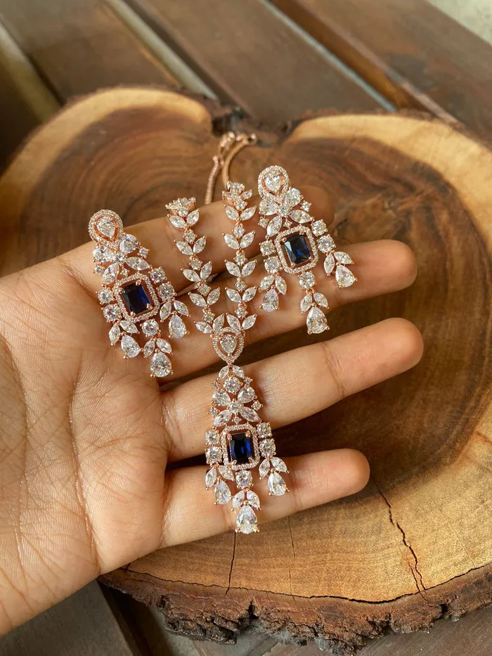Necklaces Attrangi Emily In Rose Gold Diamond Necklace Set
