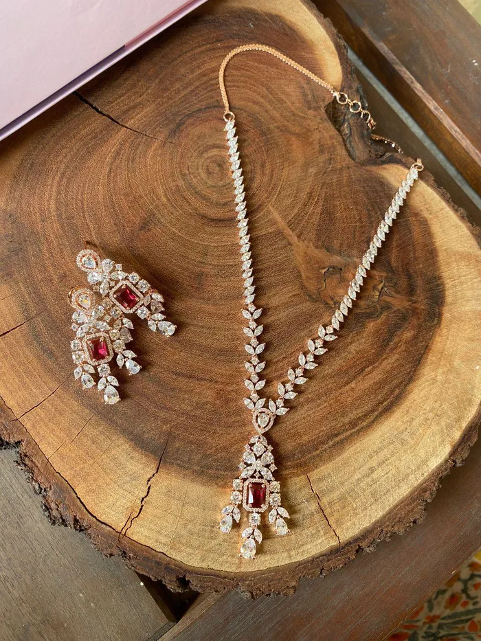 Necklaces Attrangi Emily In Rose Gold Diamond Necklace Set