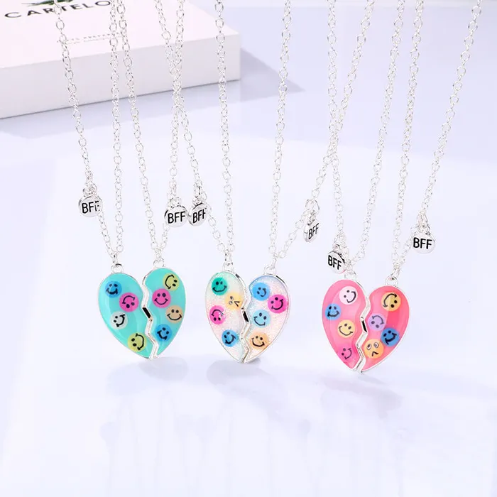 Necklaces Smiley Face Necklace for 2 People worldnetgifts
