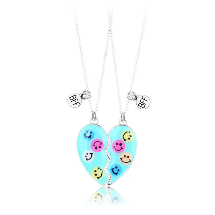 Necklaces Smiley Face Necklace for 2 People worldnetgifts