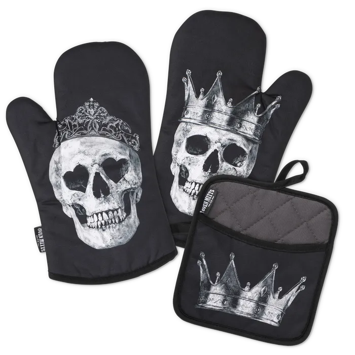 Rings Oven Mitts Co King Queen Black Skull Oven Mitts And Potholder Set