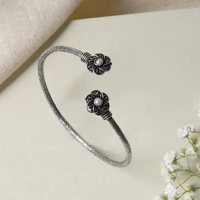 Teejh Bracelets Teejh Sarita Silver Oxidised Floral Bracelet Teejh Bracelets Teejh Sarita Silver Oxidised Floral Bracelet