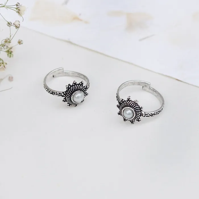 Teejh Rings Teejh Aashvi White Silver Oxidised Toe Rings
