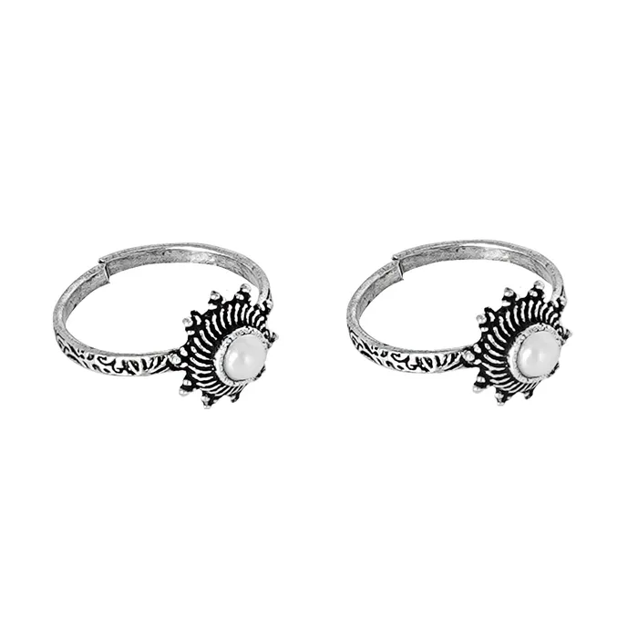 Teejh Rings Teejh Aashvi White Silver Oxidised Toe Rings Teejh Rings Teejh Aashvi White Silver Oxidised Toe Rings