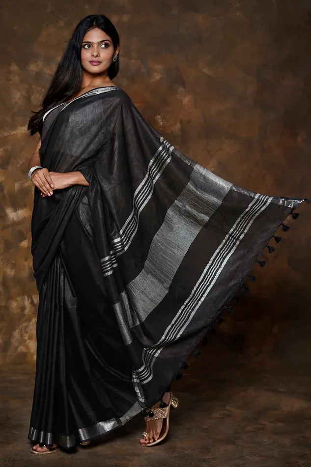 Teejh Teejh Kaya Black Zari Linen Saree Rings