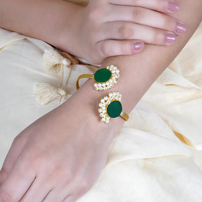 Teejh Teejh Piyali Green Studded Pearl Bracelet Bracelets Teejh Teejh Piyali Green Studded Pearl Bracelet Bracelets