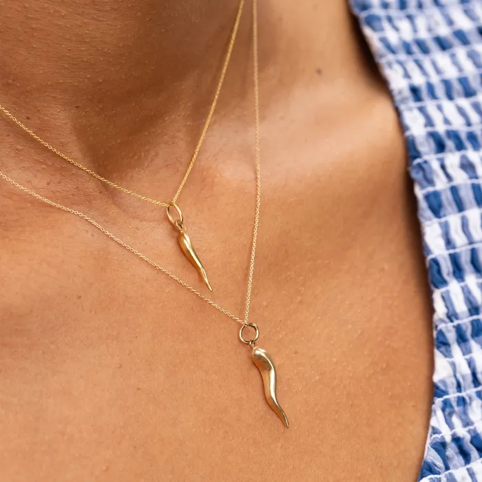 Vintage PreStyled Sets Italian Cornicello 18k Gold Charm