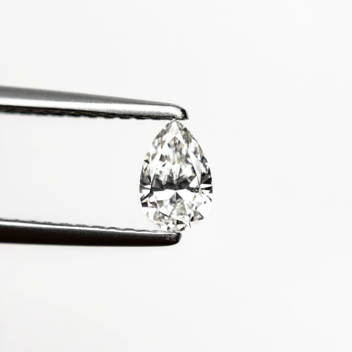 031ct 578x375x222mm SI1 E Pear Brilliant 2191203 Misfit Diamonds Earrings