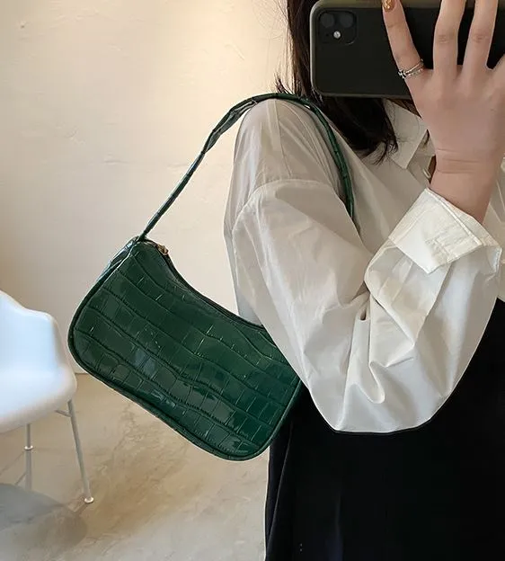 01 Rings PB43 Green Crocodile Design Purse 01 Rings PB43 Green Crocodile Design Purse