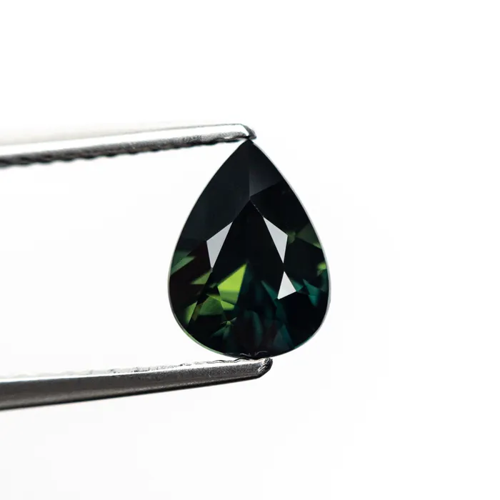 131ct 817x610x404mm Pear Brilliant Sapphire 2578112 Misfit Gems Earrings