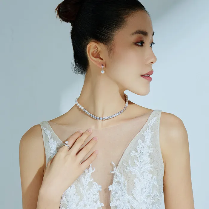 18K Akoya Hanadama Pearl Earrings KE00088 DESIRE Pearly Lustre Earrings