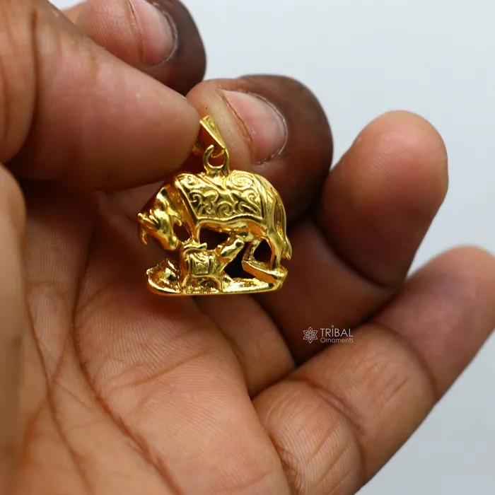 925 sterling silver handmade elegant divine kamdhenu cow with calf pendant amazing gold polished cow and calf pendant best gift nsp605 TRIBAL ORNAMENTS Necklaces