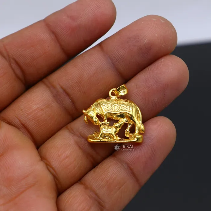 925 sterling silver handmade elegant divine kamdhenu cow with calf pendant amazing gold polished cow and calf pendant best gift nsp605 TRIBAL ORNAMENTS Necklaces