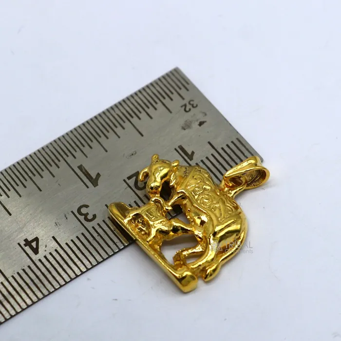 925 sterling silver handmade elegant divine kamdhenu cow with calf pendant amazing gold polished cow and calf pendant best gift nsp605 TRIBAL ORNAMENTS Necklaces