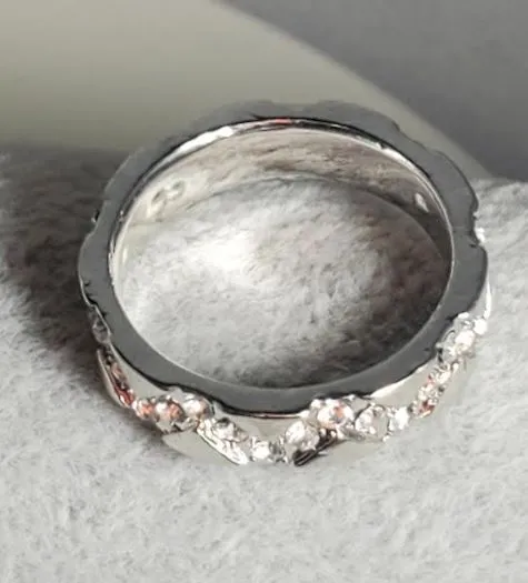 alice Rings R97 Silver Zigzag Rhinestone Band Ring