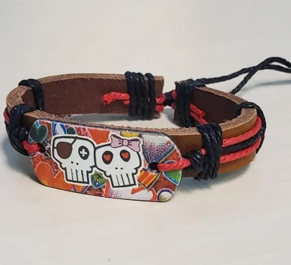 B132 Red Cord Skulls Leather Bracelet 01 Bracelets