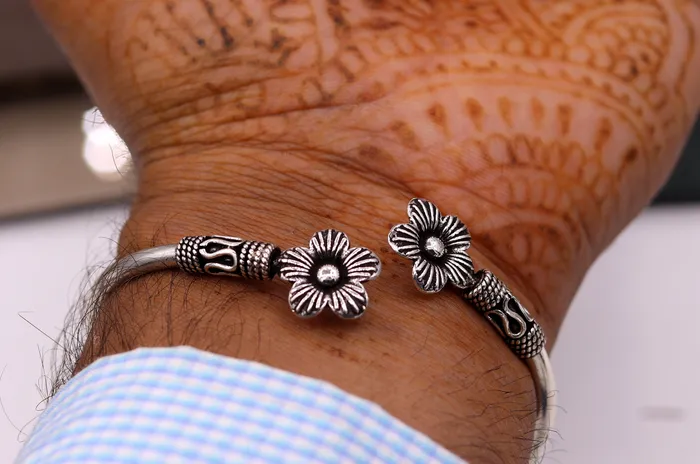 Bracelets TRIBAL ORNAMENTS Excellent handmade flower shape design 925 sterling silver gorgeous bangle bracelet kada tribal gifting jewelry nsk154
