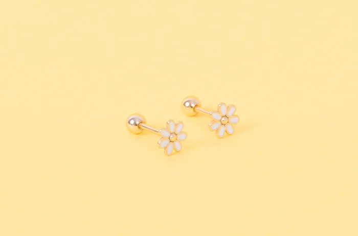 Daisy Screwbacks WANTME Rings