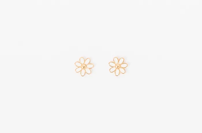 Daisy Screwbacks WANTME Rings