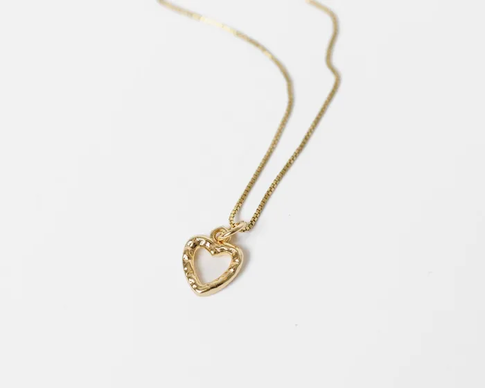 DLUX Necklaces Mended Heart