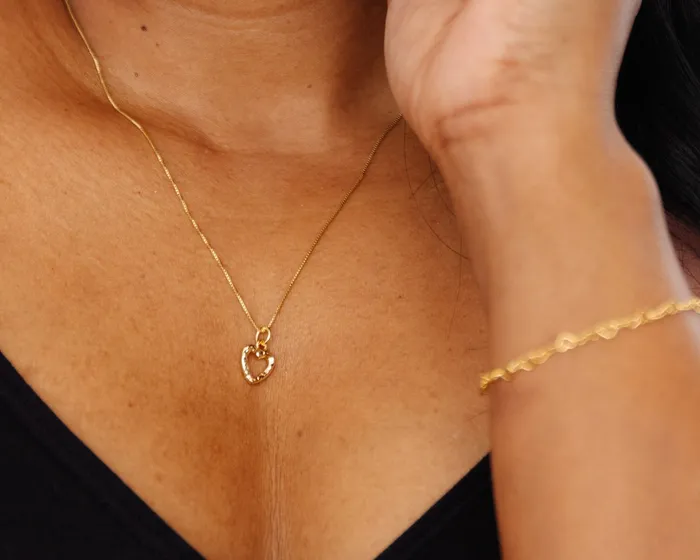 DLUX Necklaces Mended Heart